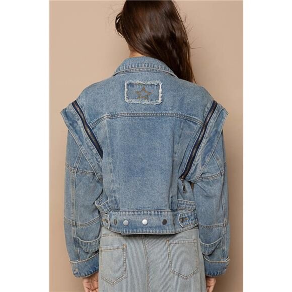 NWT POL Cropped Denim Jacket with Functional Zipper Detail - Picture 3 of 5